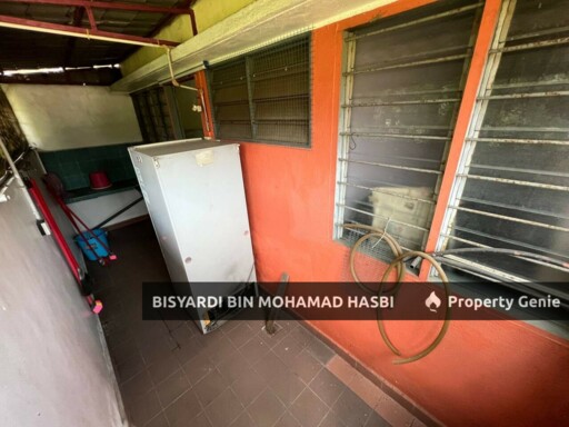 (FACING OPEN) RENOVATED 2 STOREY CORNER LOT, TAMAN RASHID JLN KERETA API LAMA, KAPAR .