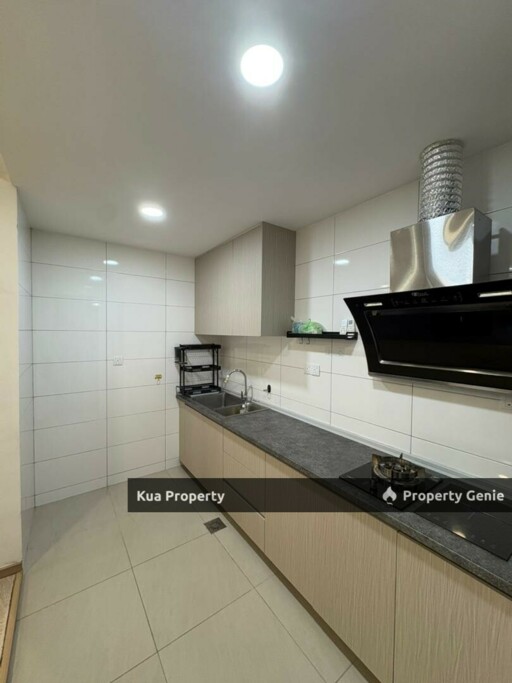 Vantage Residence Apartment