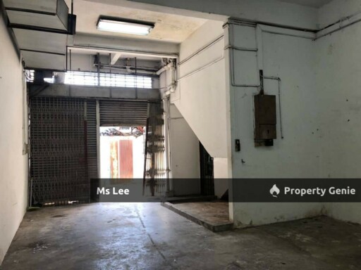 Taman Taynton View Cheras - Basement shop for store use