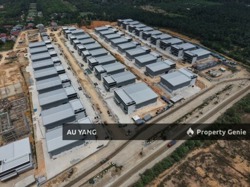 2.5 Storey Factory For Sale 2.5 层工业厂房出售 @ Simpang Ampat (Tasek)