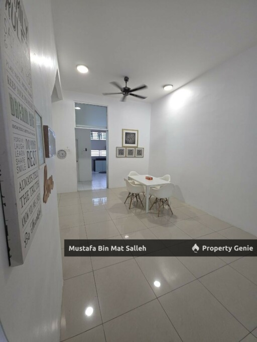 Double Storey Terrace @ Bandar Puteri Jaya, 1399 sqft Freehold