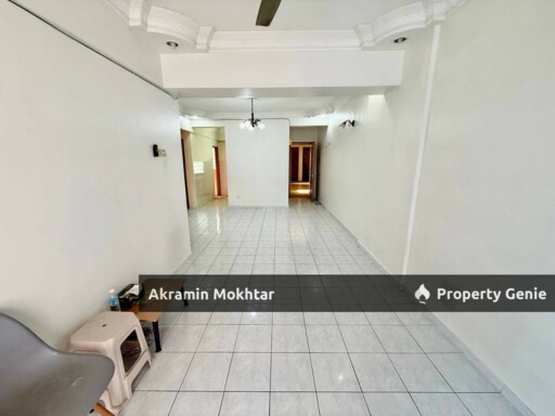 Freehold, Corner Umit & 1 Parking | Apartment Sri Ria, Taman Sepakat Indah, Kajang.