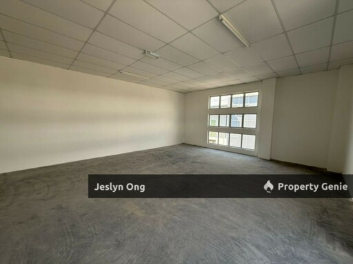 1.5 Semi D Factory at I Synergy at Senai Idaman for Rent