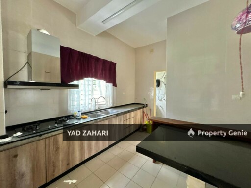 Saujana Villa, Taman Prima Saujana, Kajang | 2.5 Storey Bungalow 5 Bedrooms | RM1.75M - Gated and Guarded, Freehold, Spacious Hall & Built Up