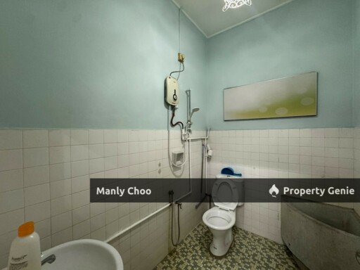 4 ROOMS FURNISHED Single Storey Jalan Delima Bukit Beruang MMU Manipal
