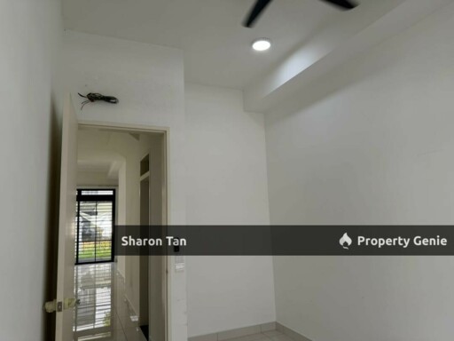 Bigger Size Auto Gate Double Storey Terrace House for Rent @ Eco Summer