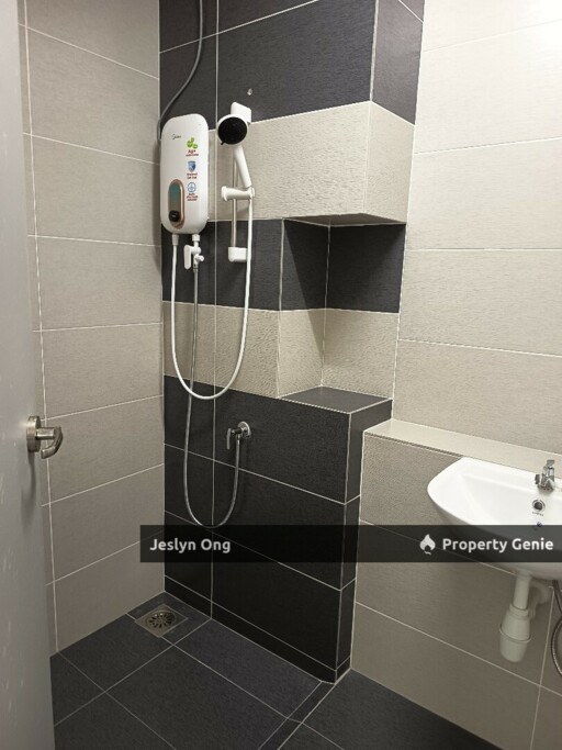 Studio @ Austin Regency for Sale