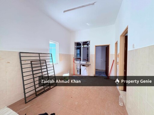 PUNCAK SAUJANA KAJANG DOUBLE STOREY HOUSE FOR SALE FREEHOLD CORNER LOT