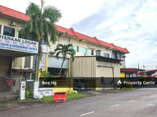 Kawasan Perindustrian Tanah Tampoi ( Jalan Kempas ) 1.5 Storey Terrace Factory
