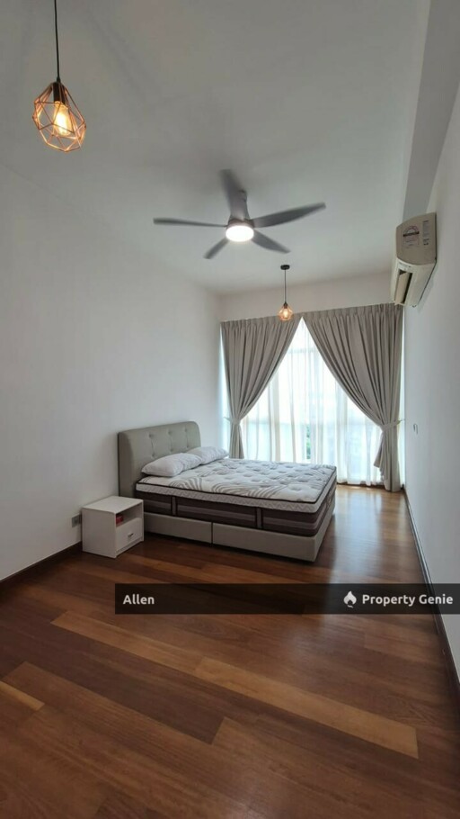 Paragon Residences @ Straits View