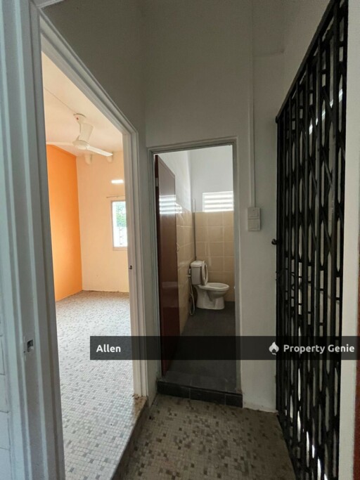 Double Storey Bungalow @ Taman Melodies, JB – Massive Space & Prime Location!