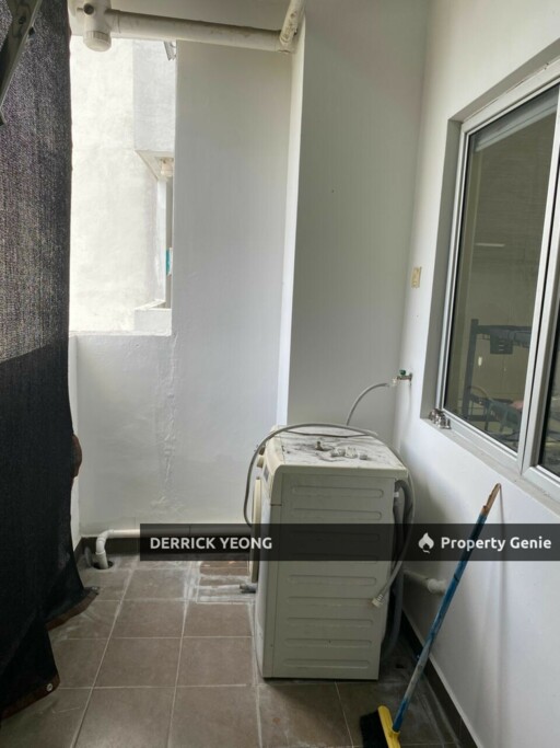Zen residence condominium for rent partially furnished unit batu 14 puchong
