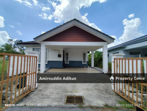 Lenggeng Bungalow Mahkota Hill Tanah Luas