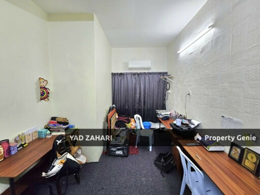 Seksyen 25, Shah Alam | 2-Storey Terrace 4 Bedrooms | RM460K - Freehold, Below Market & Extra Land 6Ft