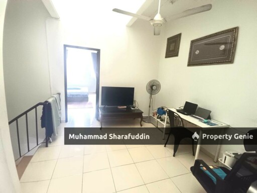 DOUBLE STOREY TERRACE SEKSYEN 23, SHAH ALAM WALKING DISTANCE TO AEON BIG SHAH ALAM