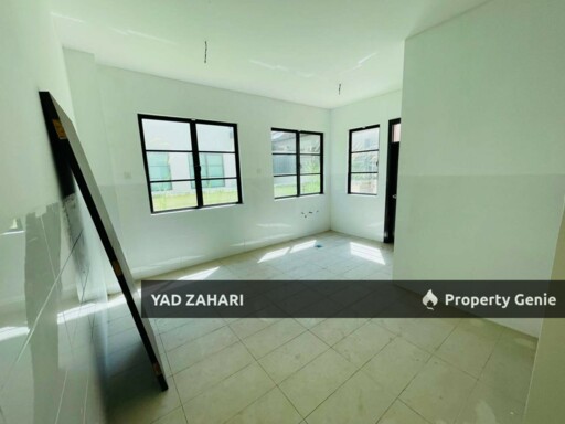 Bukit Jelutong Heights, Shah Alam | 3-Storey Semi-D 7 6+1 Rooms | RM1.68M - Next To Guthrie & NKVE Highway, Privacy Environment and with Extra Land