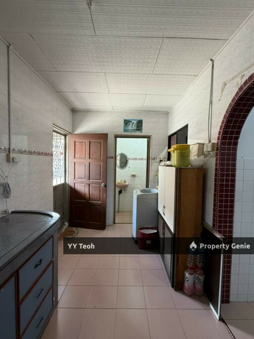 Pulau Gadong 1.5 Storey Terrace