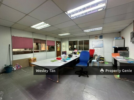 Taman Teknologi Cheng Factory / Warehouse For Sale