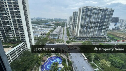 Country Garden Central Park Ensuite Room with Private Bathroom RM1200
