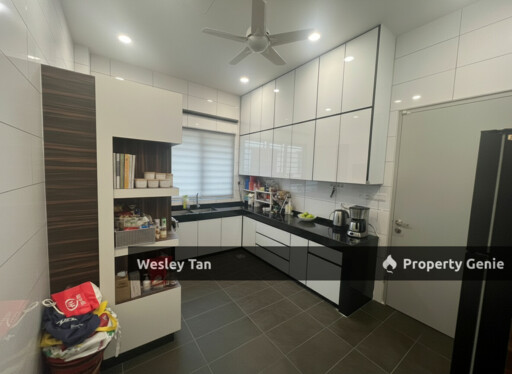 HOT SALE: One Krubong 2 Storey Endlot Fully Reno Freehold Furnished Fitted 32x70