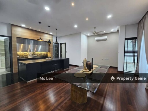 Newly Renovated  2.5 Storey Detached House @ Glenhill Saujana, Seksyen U1, Shah Alam