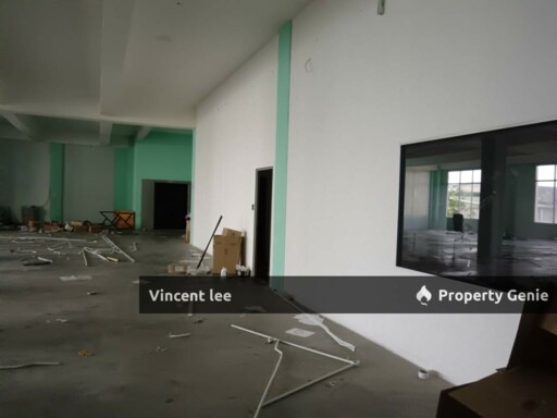 Taman Meranti Jaya, 4 Storey Warehouse Factory , 3 Ton Floor Loading, 40 Foot Container Access, with Cargo Lift, 100 Amp Power Supply, 23 Feet Height at Ground Floor, Prime Location, Easy Access to Hi