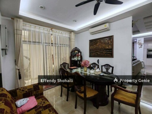TAMAN ROWTHER GOMBAK SEMI D