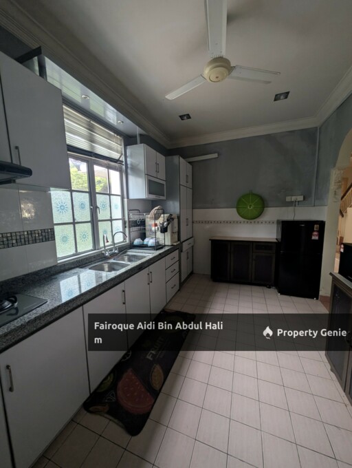 Rumah teres 2 tingkat full furnish untuk disewakan di Laguna Merbok