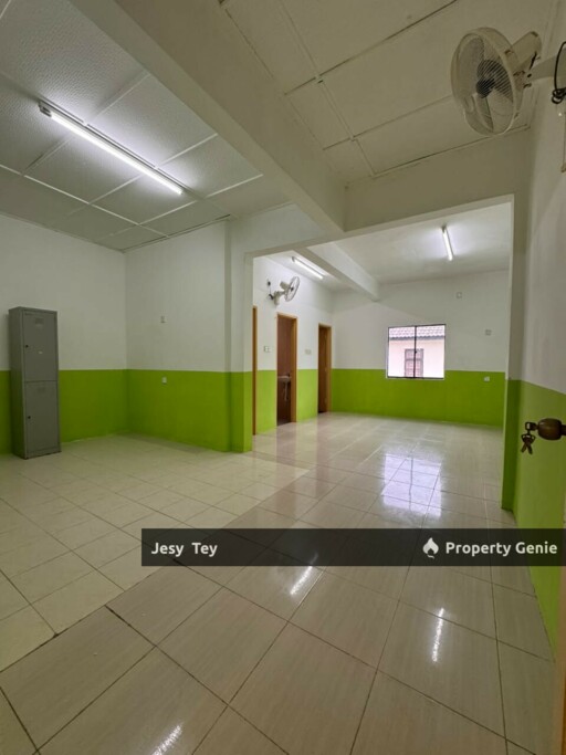 Desa Cemerlang (2 Storey Terrace House For Sale)