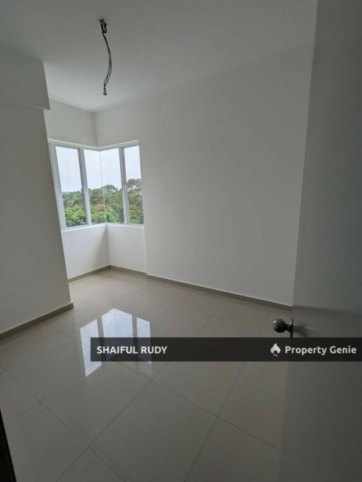 Want to Sell. E Park Residence Taman Sri Putra Mas
