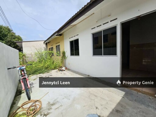 Good Price [Freehold] - [Facing Padang] Single Storey Terrace House Tamam Kasawari, near Batu Berendam and Ayer Keroh, Durian Tunggal