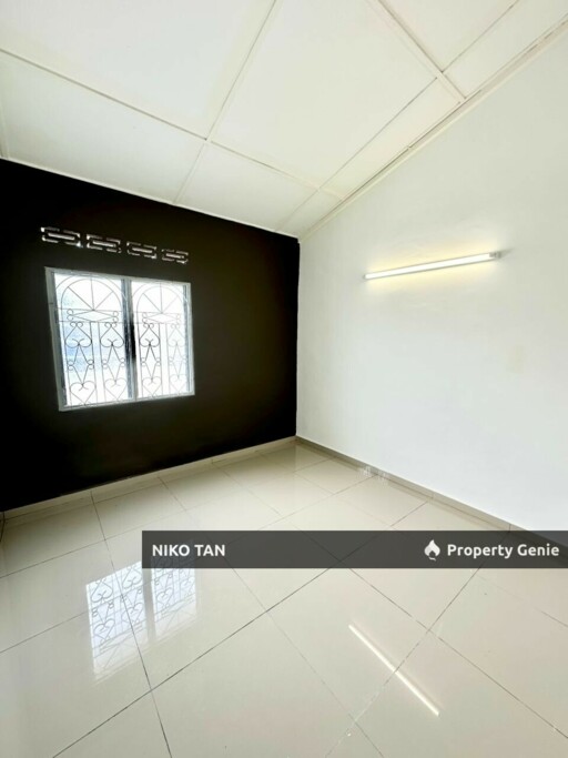 Jalan Perling 2 Storey With Fully Renovated Segamat For Sale