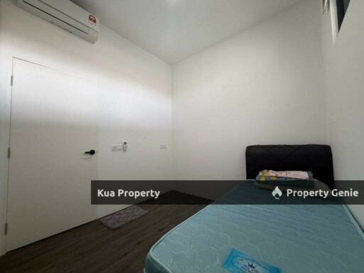 Room for Rent at Lumos Residence