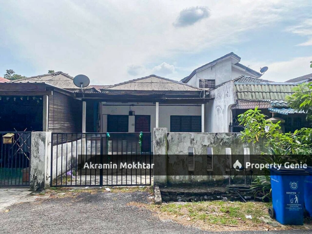 FACING OPEN, NON BUMI LOT, 20' x 75' ‼️ Single Storey Terrace Seksyen 17 @ Shah Alam FOR SALE!