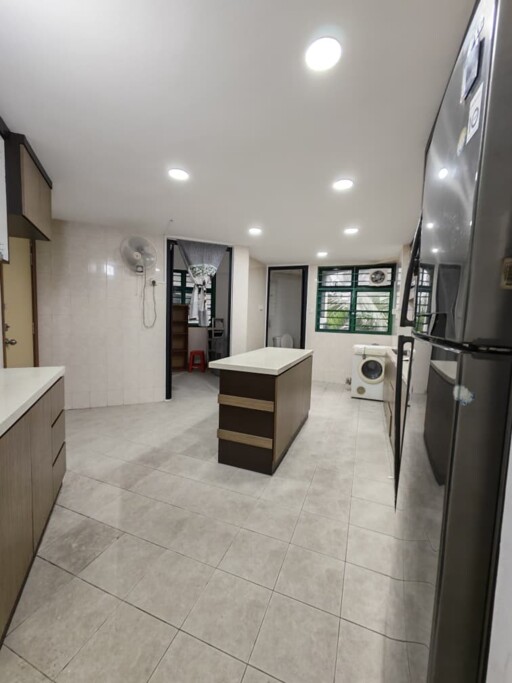 Straits View Condo For Rent