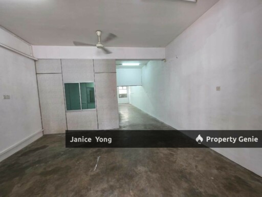 Austin Perdana @ Ground Floor Shoplot
