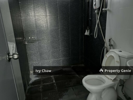 M Tiara Larkin Apartment