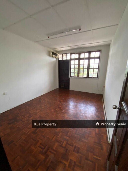 Double Storey Terrace Intermediate House at Jalan Seladah, Jalan Song