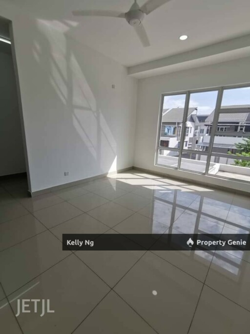 2 Sty House At Amverton Link Klang Behind Nsk Klang For Rent