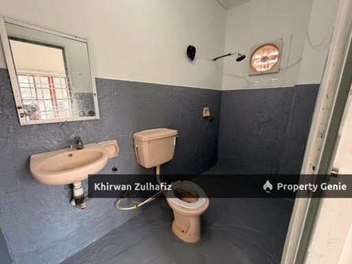 Jalan Semarak Bandar Utama Batang Kali Semi D 2-Storey For Sale