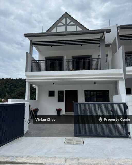 🍀Freehold Gated Guarded TownHouse@Habu Cameron for Sale
