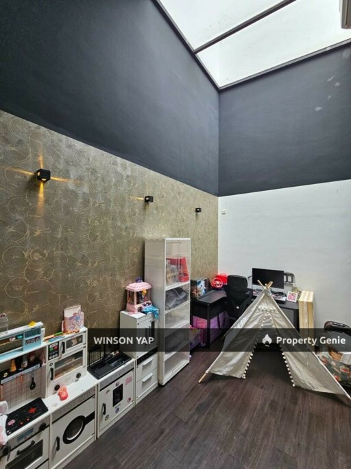 2 Storey Cluster House Eco Spring 2 JB Renovated Design Negotiable