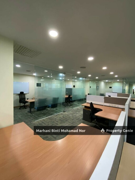 Corporate Office •  TRX Corridor (Level 2) • Fully Fitted