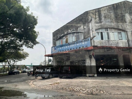 Jalan Pematang - Corner Whole block  Double Storey