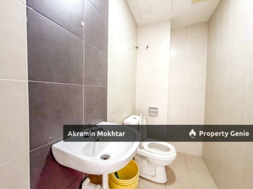 Freehold & Non Bumi Lot | 3 Storey Terrace Bayan Parkhomes, Batang Kali