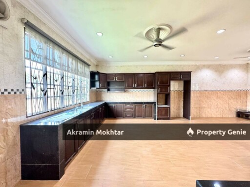 Freehold & Renovated | 2.5 Storey Semi Detached House @ Subang Alam, Seksyen 27, Shah Alam