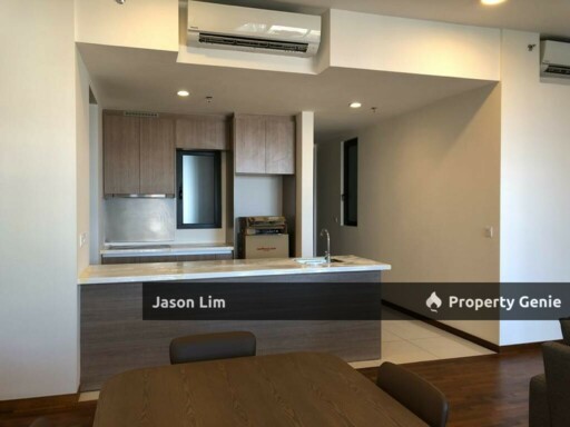 Luxury Condominium With Pool View And Seaview