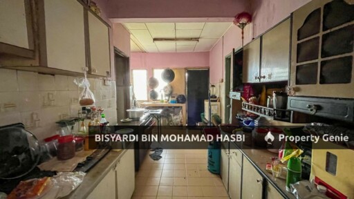 End Lot Single Storey Terrace In Petaling Jaya