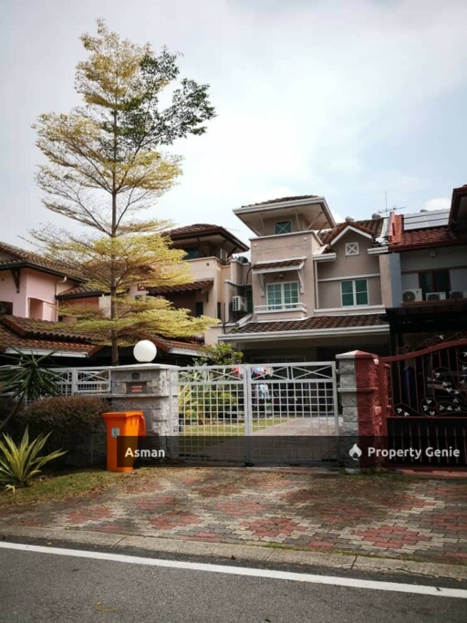 Double Storey Jalan Kubah For Sale In Bukit Jelutong Shah Alam
