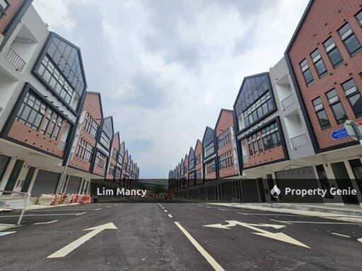 Taman Sutera Tanjung Three Storey Shoplot Brand New